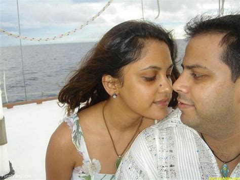 indian honeymoon nude pics|Mallu nude couple honeymoon pics